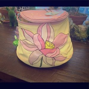 Kid-adorable lotus flower backpack